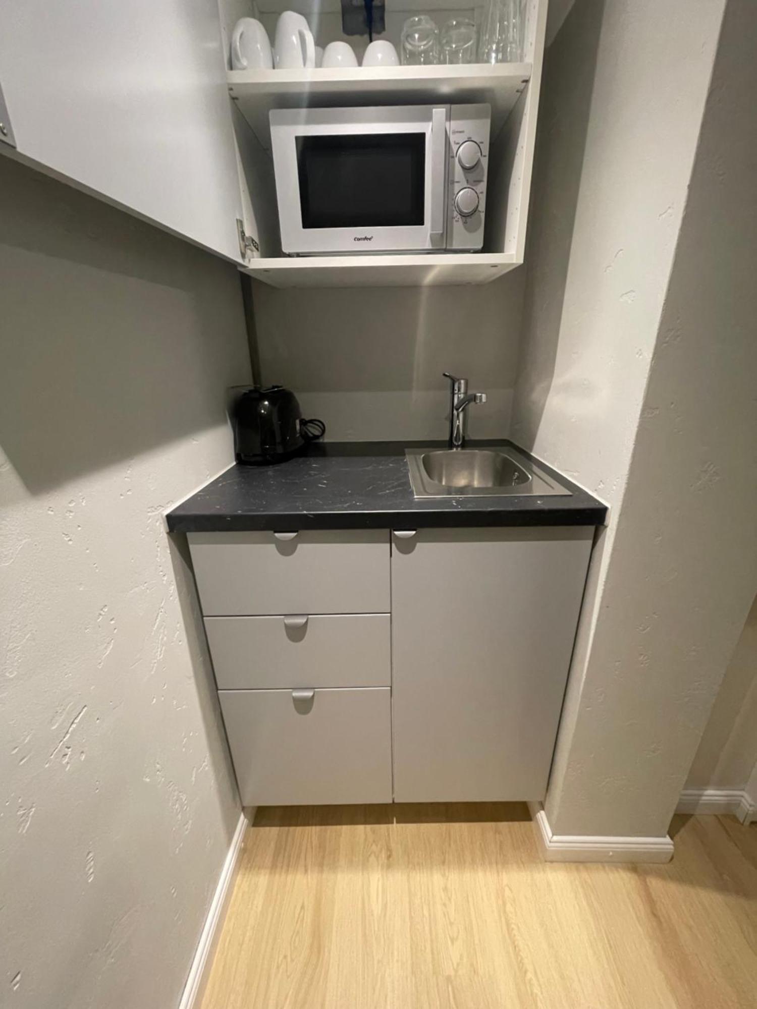 Suesses Kleines Und Zentrales Apartment Fuer Zwei Personen Mitten In Hamburg Exterior foto